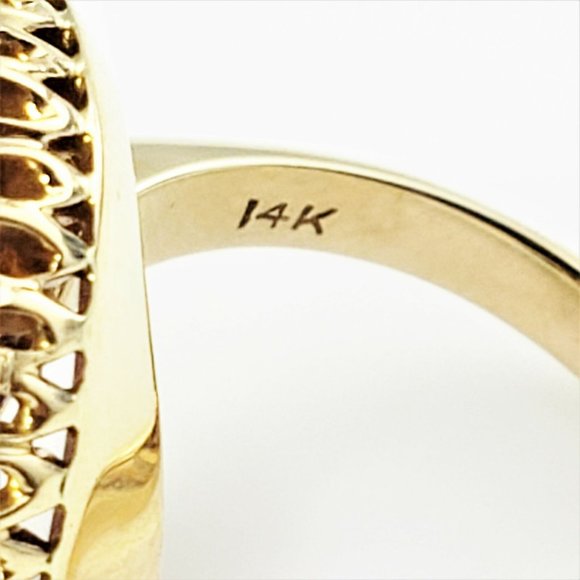 14 Karat Yellow Gold Amethyst and Diamond Ring - Picture 6 of 8